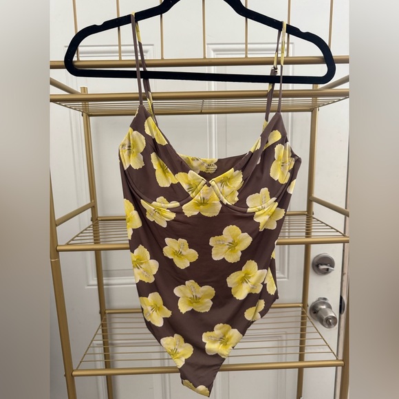 Body by Mai Costa One Piece Yellow Hibiscus Swimsuit/Body suit